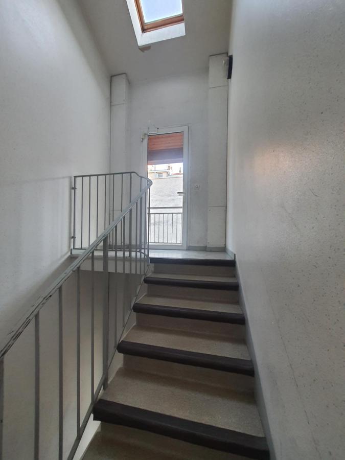 Studio Au Calme Espace Exterieur Parking Gratuit Dans La Rue Гренобль Экстерьер фото